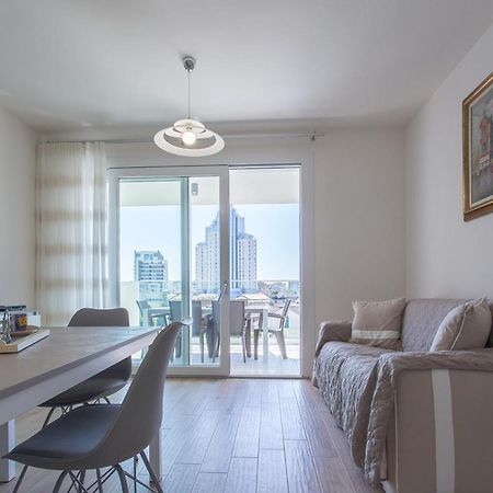 리도 디 예솔로 Immobiliare Jvl - Vm2 아파트 외부 사진