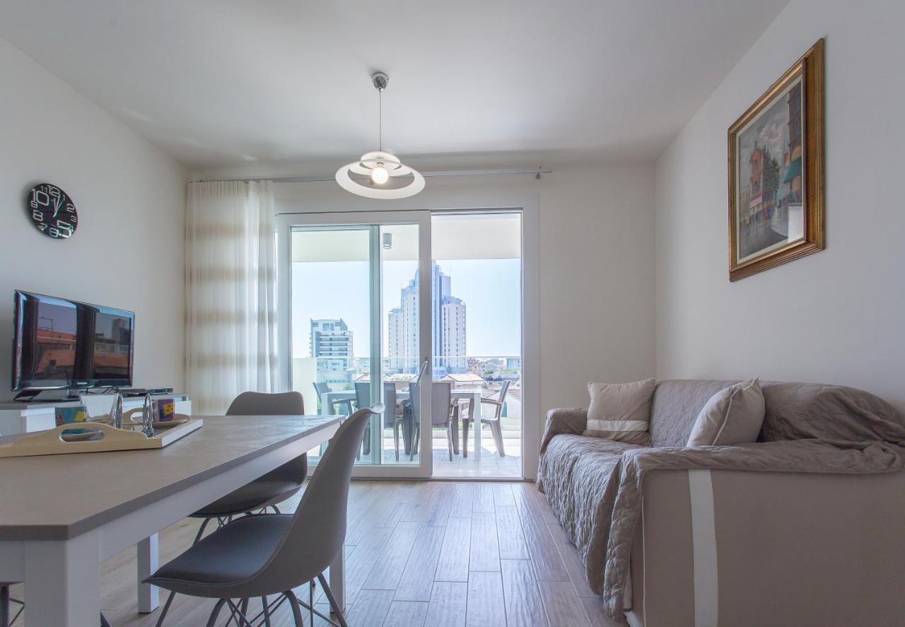 리도 디 예솔로 Immobiliare Jvl - Vm2 아파트 외부 사진