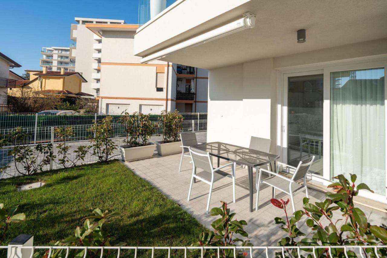 리도 디 예솔로 Immobiliare Jvl - Vm2 아파트 외부 사진