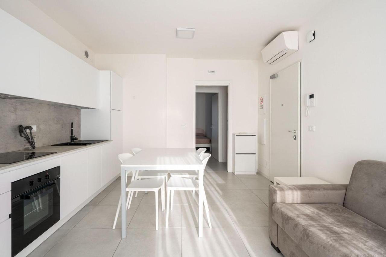 리도 디 예솔로 Immobiliare Jvl - Vm2 아파트 외부 사진