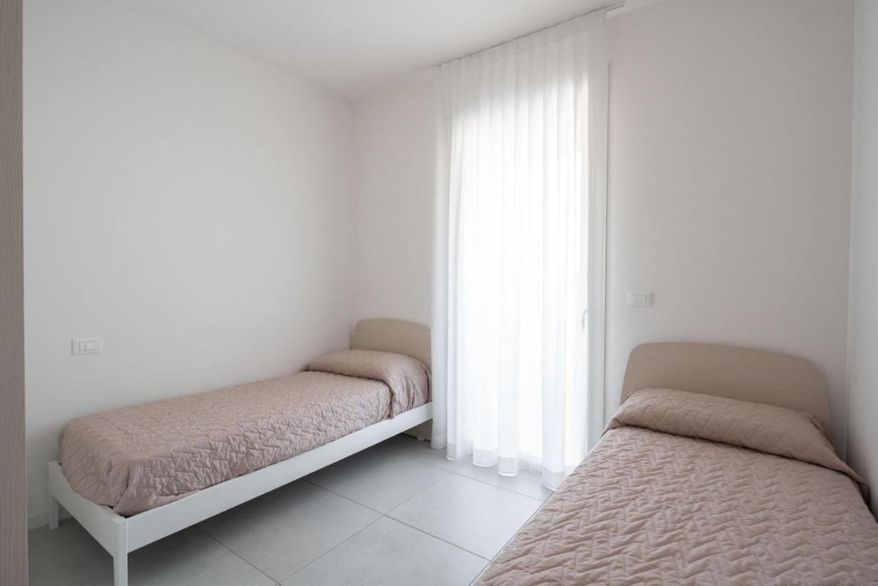 리도 디 예솔로 Immobiliare Jvl - Vm2 아파트 외부 사진