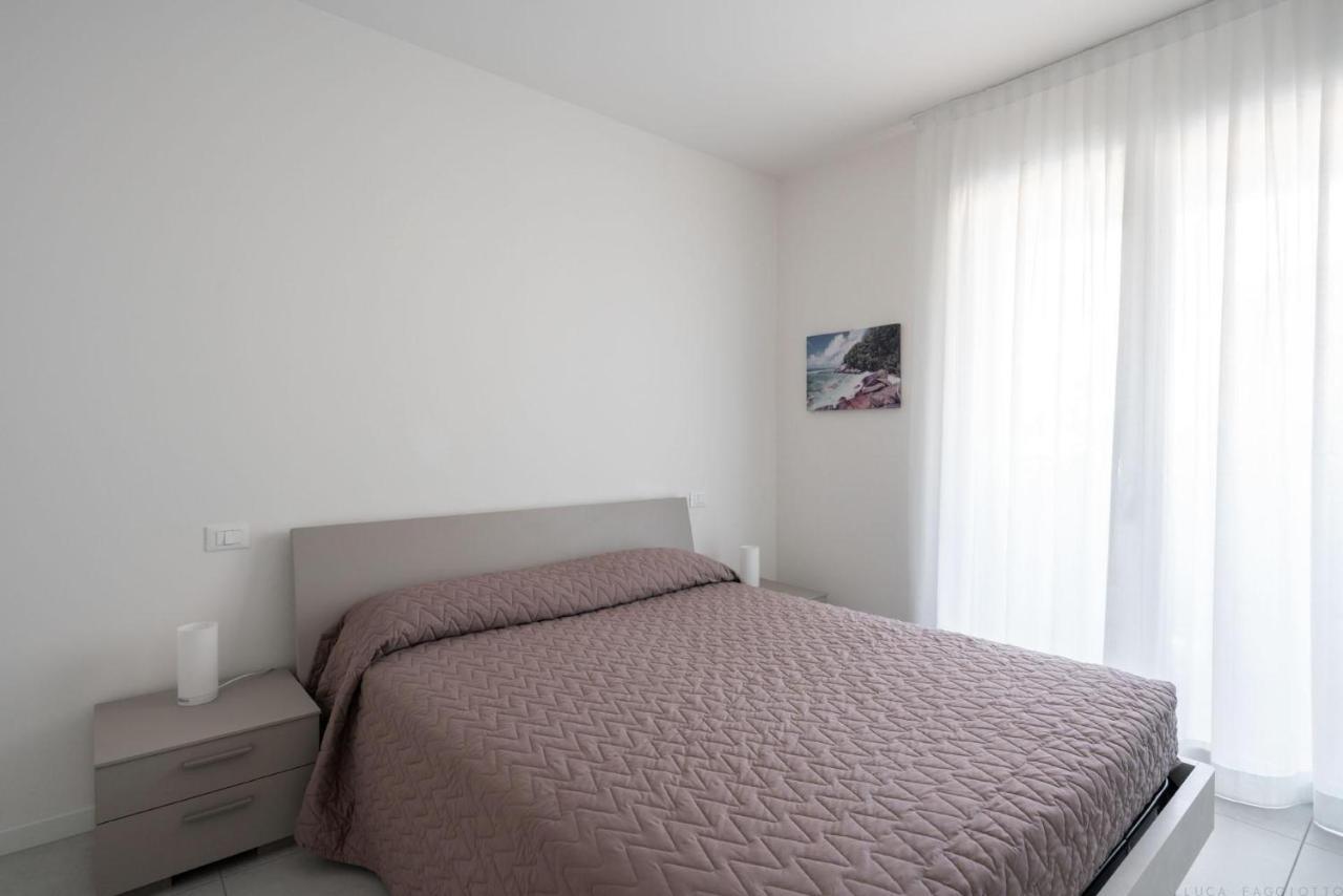 리도 디 예솔로 Immobiliare Jvl - Vm2 아파트 외부 사진