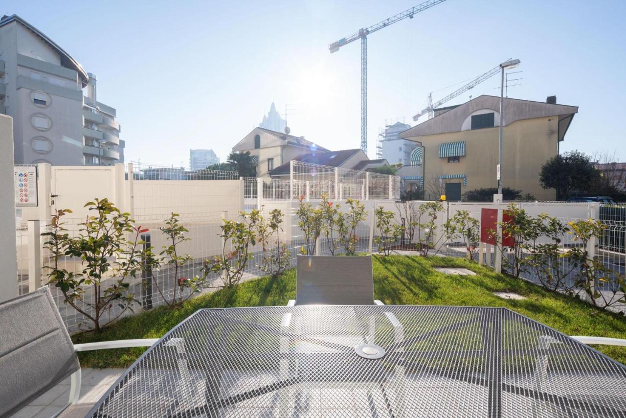 리도 디 예솔로 Immobiliare Jvl - Vm2 아파트 외부 사진